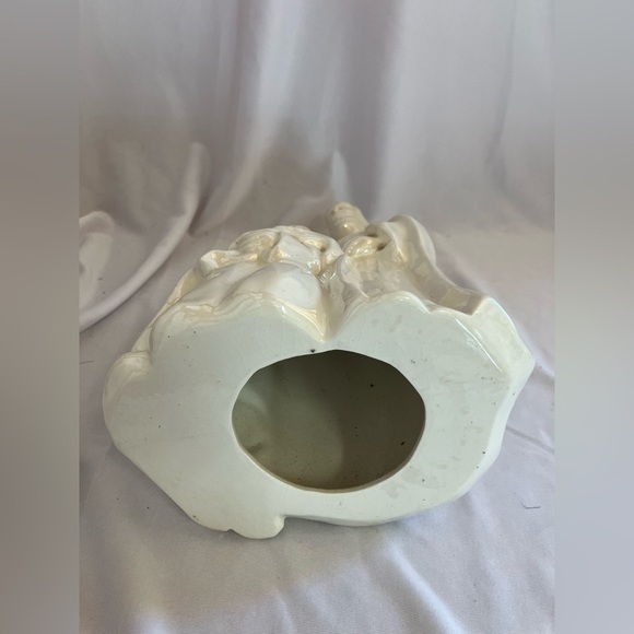 Serene Cream Porcelain Nativity Figurine - Picture 7 of 7